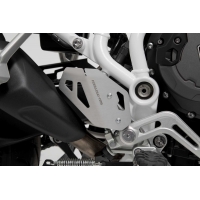 OSŁONA PIĘTY NA PRAWĄ STRONĘ SW-MOTECH TRIUMPH TIGER 900/GT/RALLY/PRO (19-23) BLACK