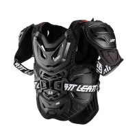 LEATT OSŁONA KLATKI PIERSIOWEJ (BUZER) CHEST PROTECTOR 5.5 PRO BLACK KOLOR CZARNY ROZMIAR UNIWERSALNY