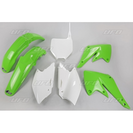 UFO KOMPLET PLASTIKÓW KAWASAKI KXF 250 '04-'05 KOLOR OEM (ZIELONY/BIAŁY) (KA203E999)