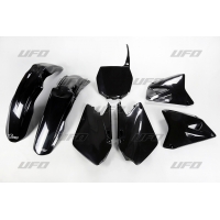 UFO KOMPLET PLASTIKÓW SUZUKI RM 125 / 250 '01-'22 KOLOR CZARNY (SU402E001)