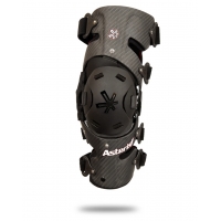 ASTERISK ORTEZY STAWU KOLANOWEGO (PARA) MODEL CARBON CELL 1.2 PRO KOLOR CZARNY/CARBON ROZMIAR M