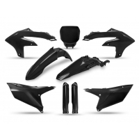 UFO KOMPLET PLASTIKÓW (FULL KIT) Z OSŁONAMI TELESKOPÓW (AMORTYZATORÓW) YAMAHA YZF 250 '24-'25, YZF 450 '23-'25 KOLOR CZARNY