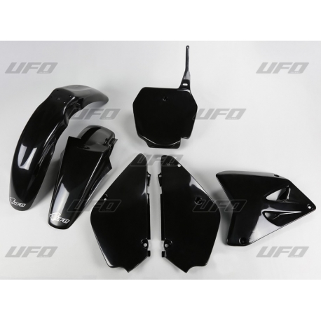 UFO KOMPLET PLASTIKÓW SUZUKI RM 85 '00-'24 KOLOR CZARNY (SU405E001)