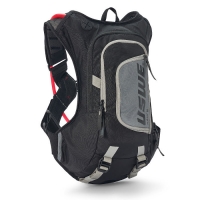 USWE CAMEL BAG RAW 12 KOLOR CZARNY/SZARY MOTO/ROWER POJEMNOŚĆ 3 LITRY PŁYN (12 LITRÓW PLECAK) - ZASTĄPIONY 5212090001