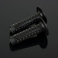 RENTHAL MANETKI MX COMFORT GRIPS ULRTATACKY KOLOR CZARNY