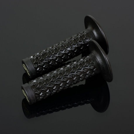 RENTHAL MANETKI MX COMFORT GRIPS ULRTATACKY KOLOR CZARNY