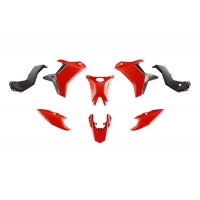 RACETECH (RTECH) 2025/12 KOMPLET PLASTIKÓW (BEZ PRZEDNIEGO BŁOTNIKA) T7 YAMAHA TENERE 700 '25-'26 KOLOR CZARNY / CZERWONY