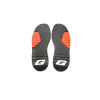 GAERNE CZĘŚCI ZAMIENNE PODESZWY (PARA) DO BUTÓW GAERNE SG-22 KOLOR CZARNY/CZERWONY ROZMIAR 44