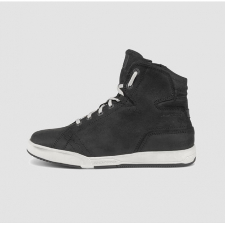 FORMA BUTY SWIFT X FIT DRY KOLOR CZARNY/BIAŁY ROZMIAR 43