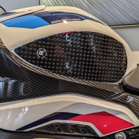 NAKLEJKA NA BAK TANKPAD ANTYPOŚLIZGOWY RG RACING EAZI-GRIP BMW M1000RR 21- - EVO