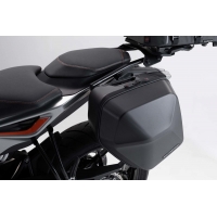 ZESTAW KUFRA BOCZNEGO URBAN ABS I STELAŻA SW-MOTECH KTM 790 DUKE (18-)/ 890 DUKE R (19-) BLACK 1X16,